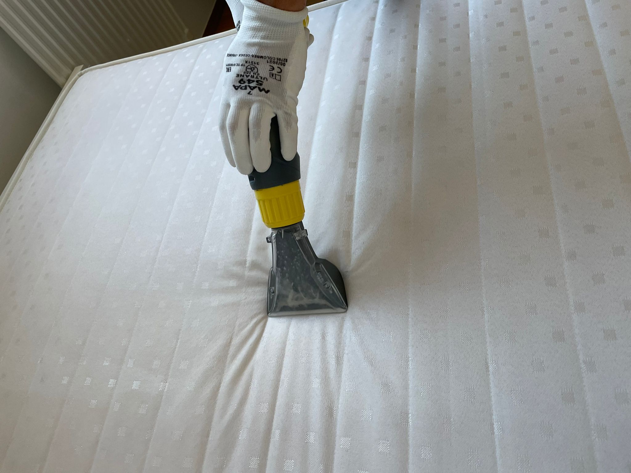 Matrac mélytisztítása